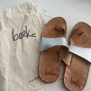Beek Sandals - silver and tan strap size 8 with bag